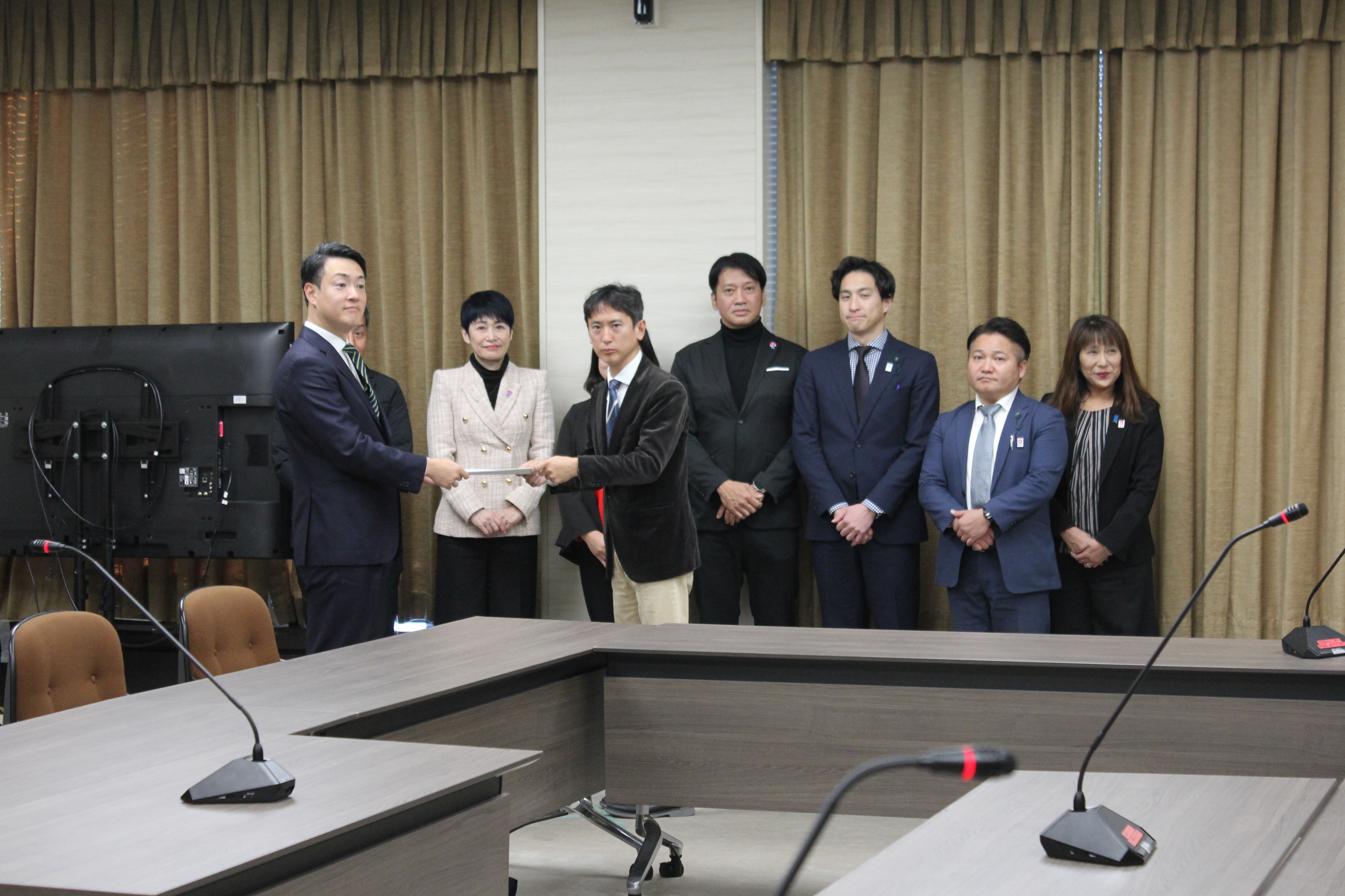 大阪市引き取り決定 大阪市の特区民泊、26年5月末の新規停止決定 駆け込み申請9月1.9倍